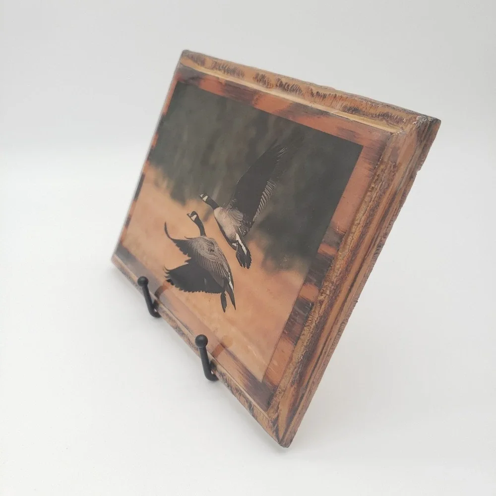 Rustic Canadian Geese Flying Wood Plaque Resin Gloss Wildlife Cabin Decor Art